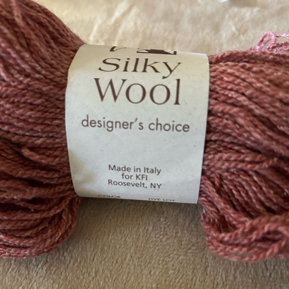 Elsebeth Lavold Silky Wool Yarn Made in Italy - Picture 2 of 5
